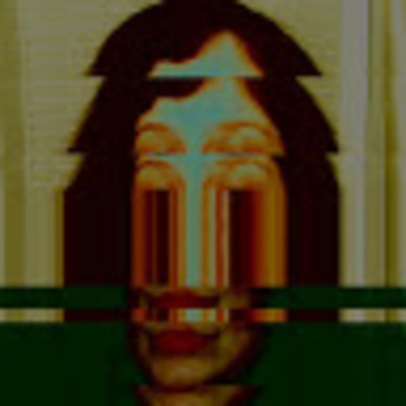 Meet your Posher, Amanda - Picture 1 of 1